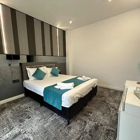 Sara Boutique Konstanca